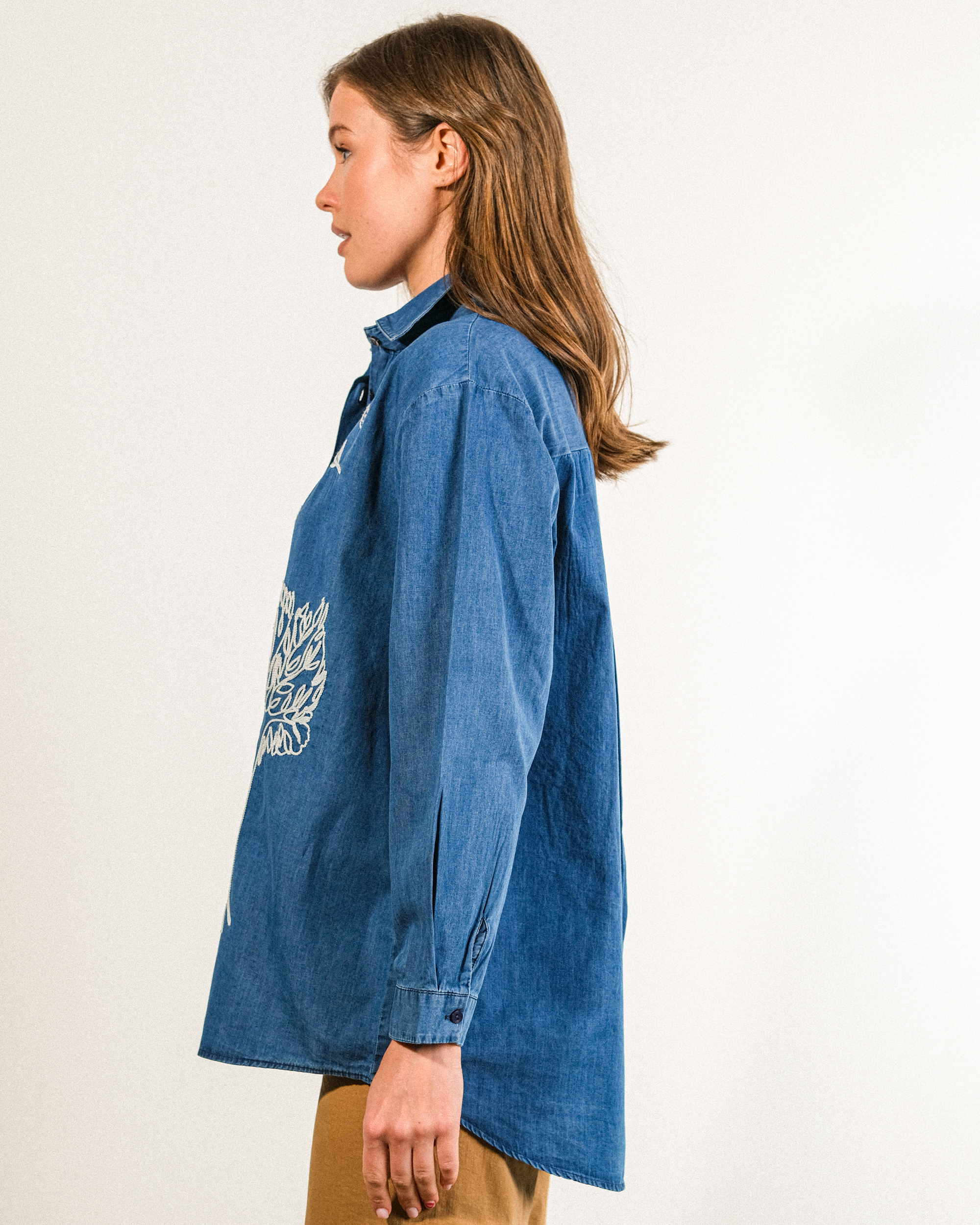 Nakışlı%20Kot%20Kumaş%20Oversize%20Kadın%20Gömlek