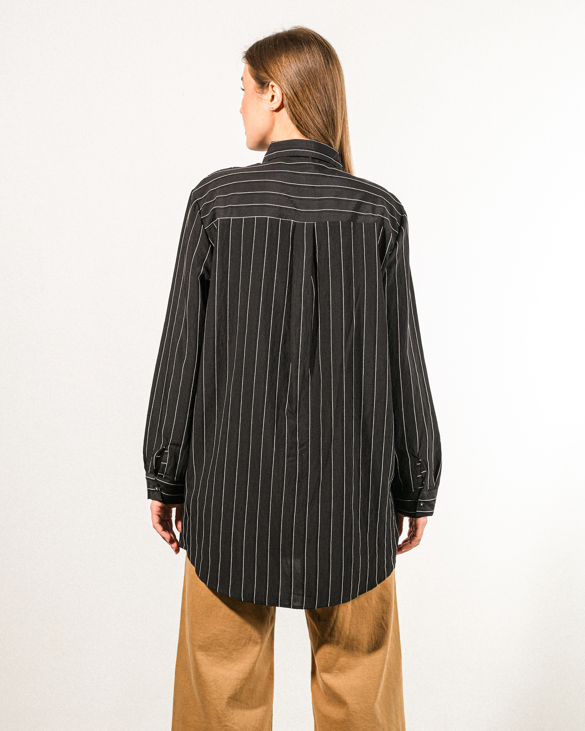Kendinden%20Çizgi%20Desenli%20Oversize%20Kadın%20Gömlek